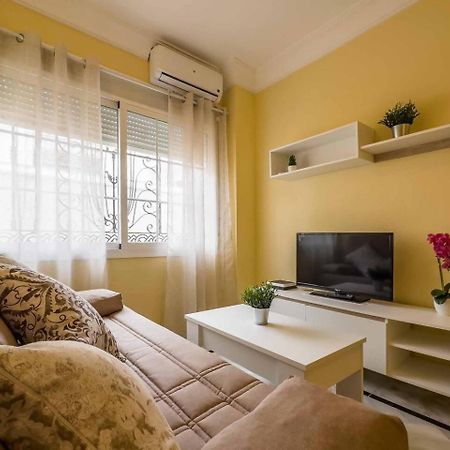 Cyv Centrally Located 1 Bed 1 Bath Near The Beach ฟูเอนฮิโรลา ภายนอก รูปภาพ